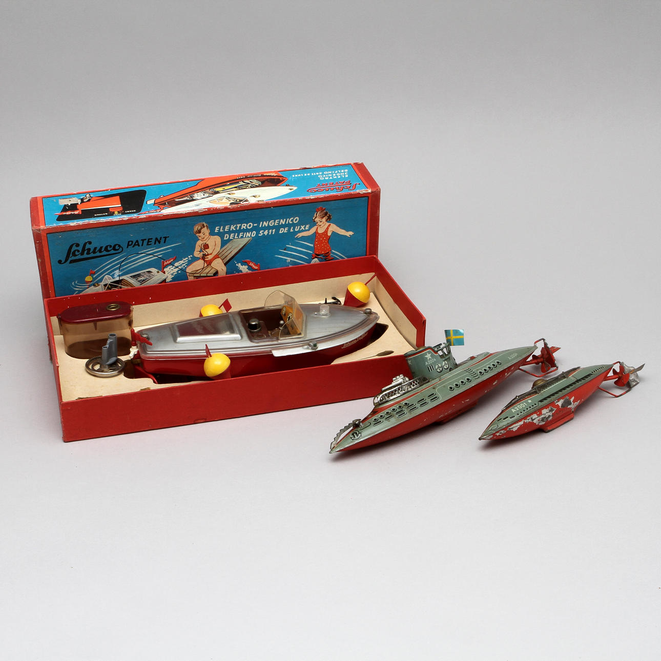 LEKSAKER, 3 delar, Schuco och Arnold, Tyskland.