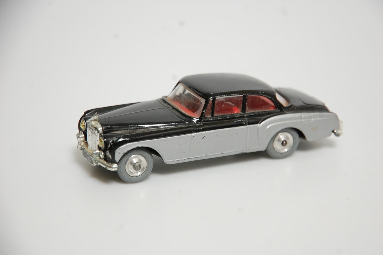 MODELLBIL, Corgi, " Benteley Continental Sport Saloon ".