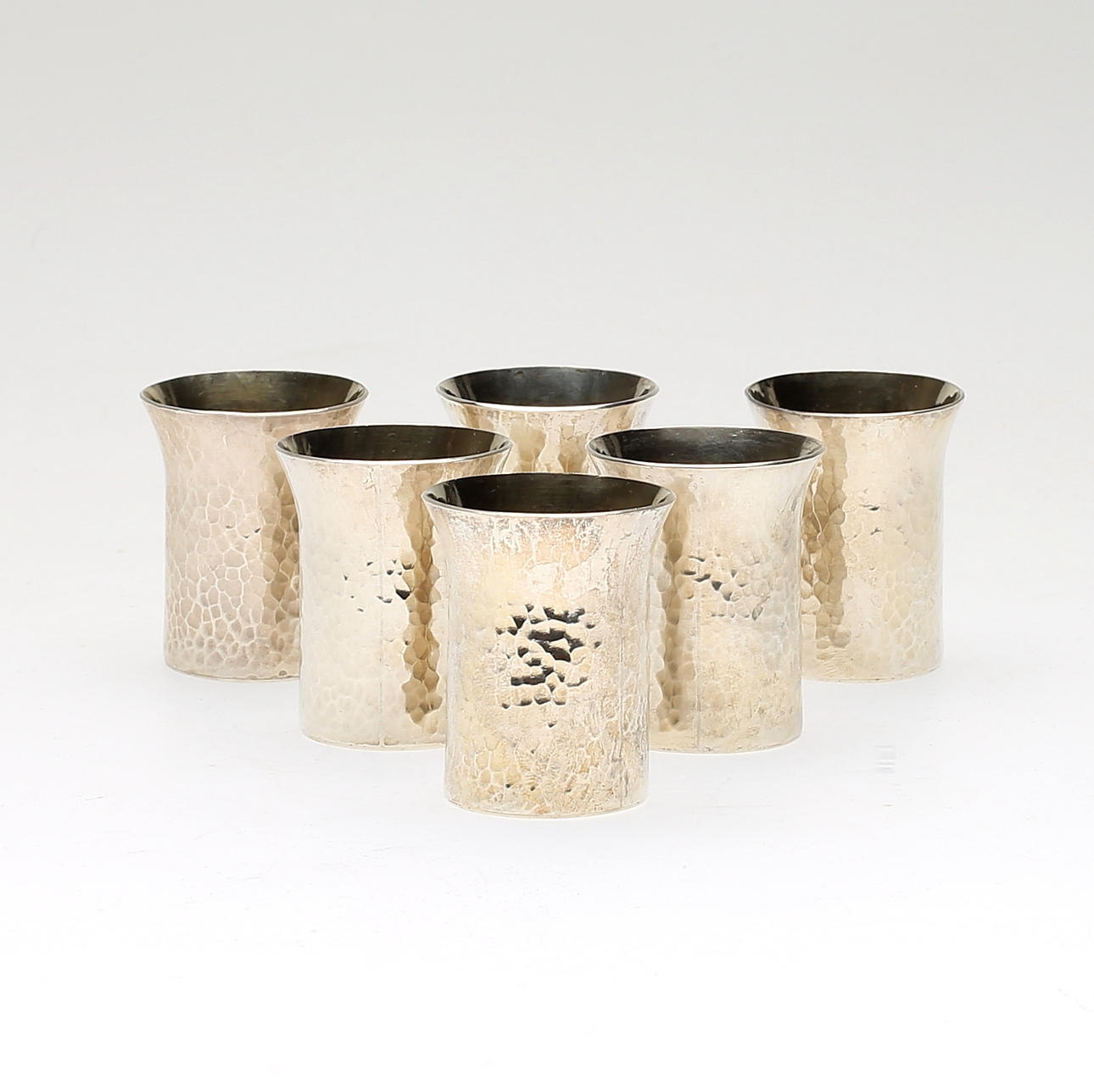 SNAPSGLAS, 6 st, silver, Ulf Trolle Lindgren, signerade, 1970-tal. Total vikt ca 419 g.