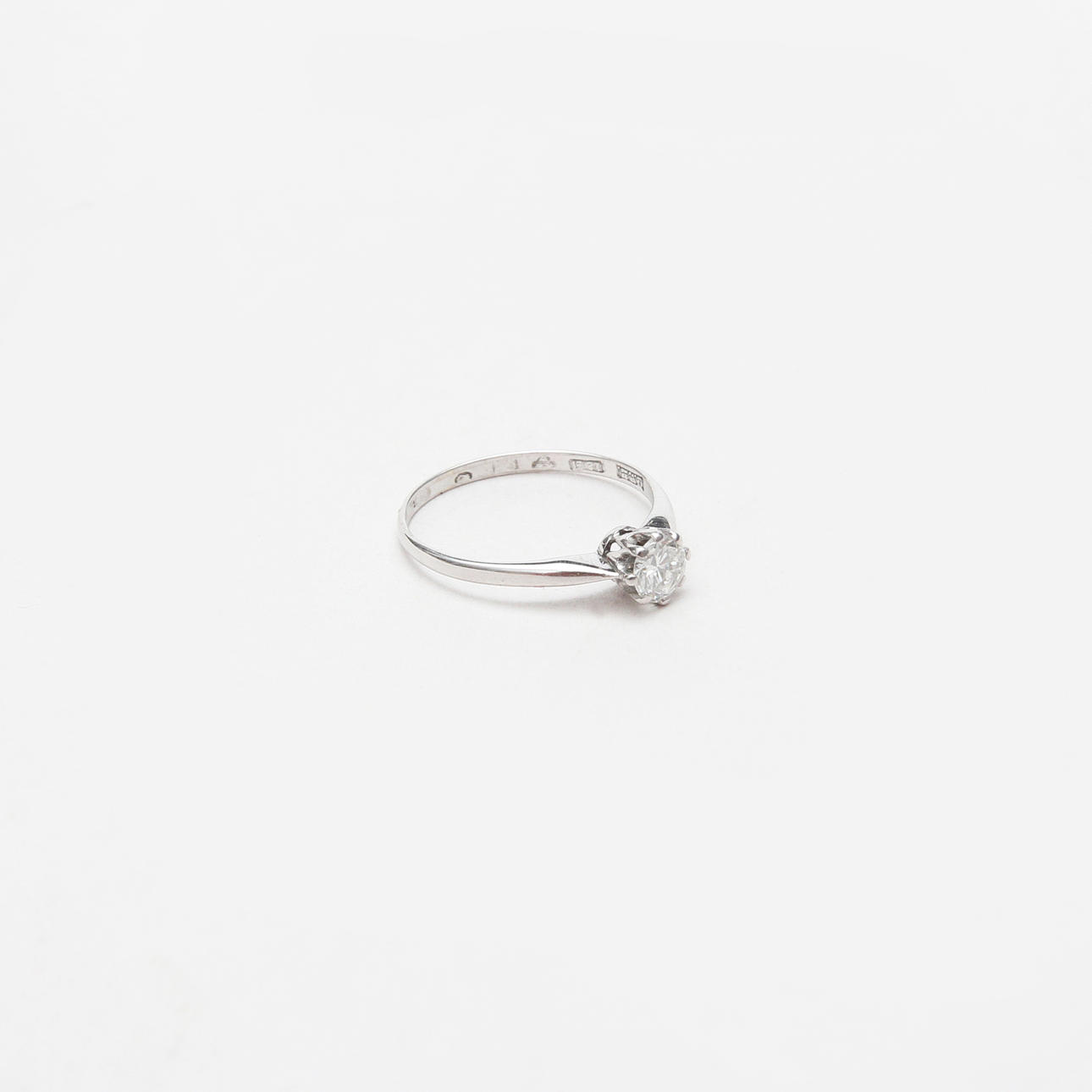 RING, 18 K, white gold, 0.33 ct.