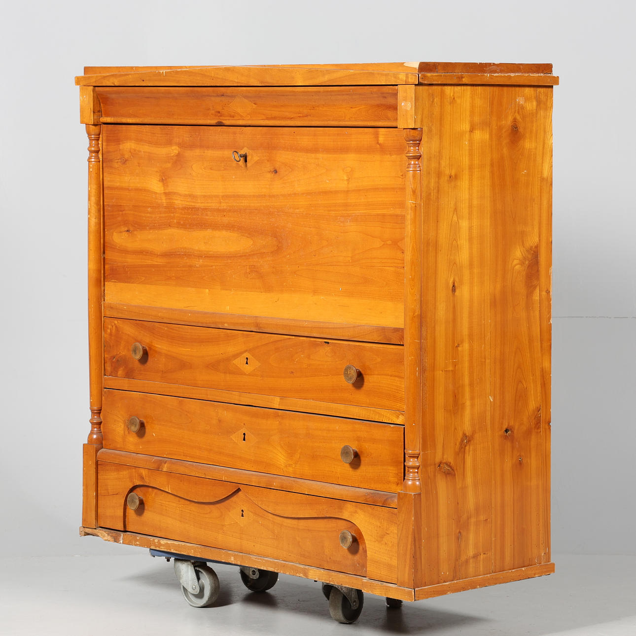 CHIFFONJÉ, 19th century.