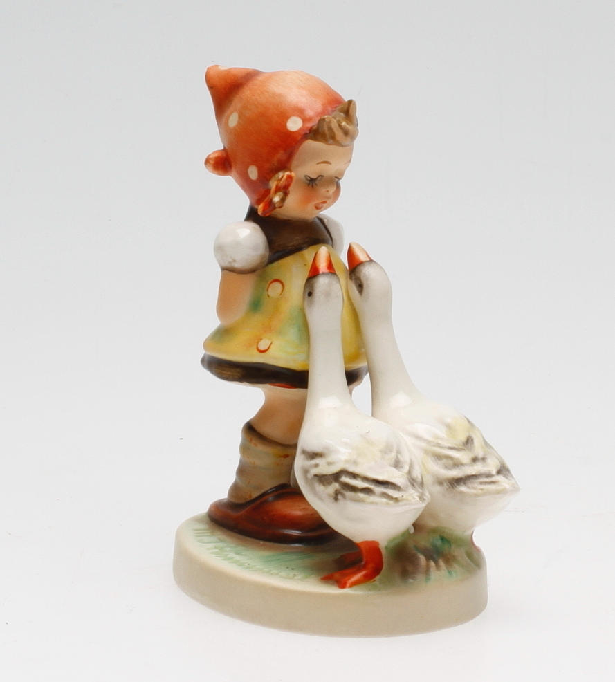 FIGURIN, porslin, MI Hummel, Goebel, Tyskland.