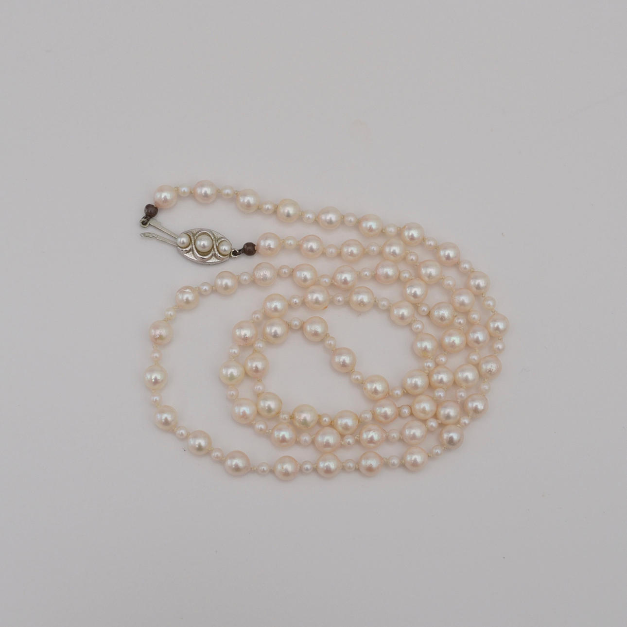 PÄRLCOLLIER.