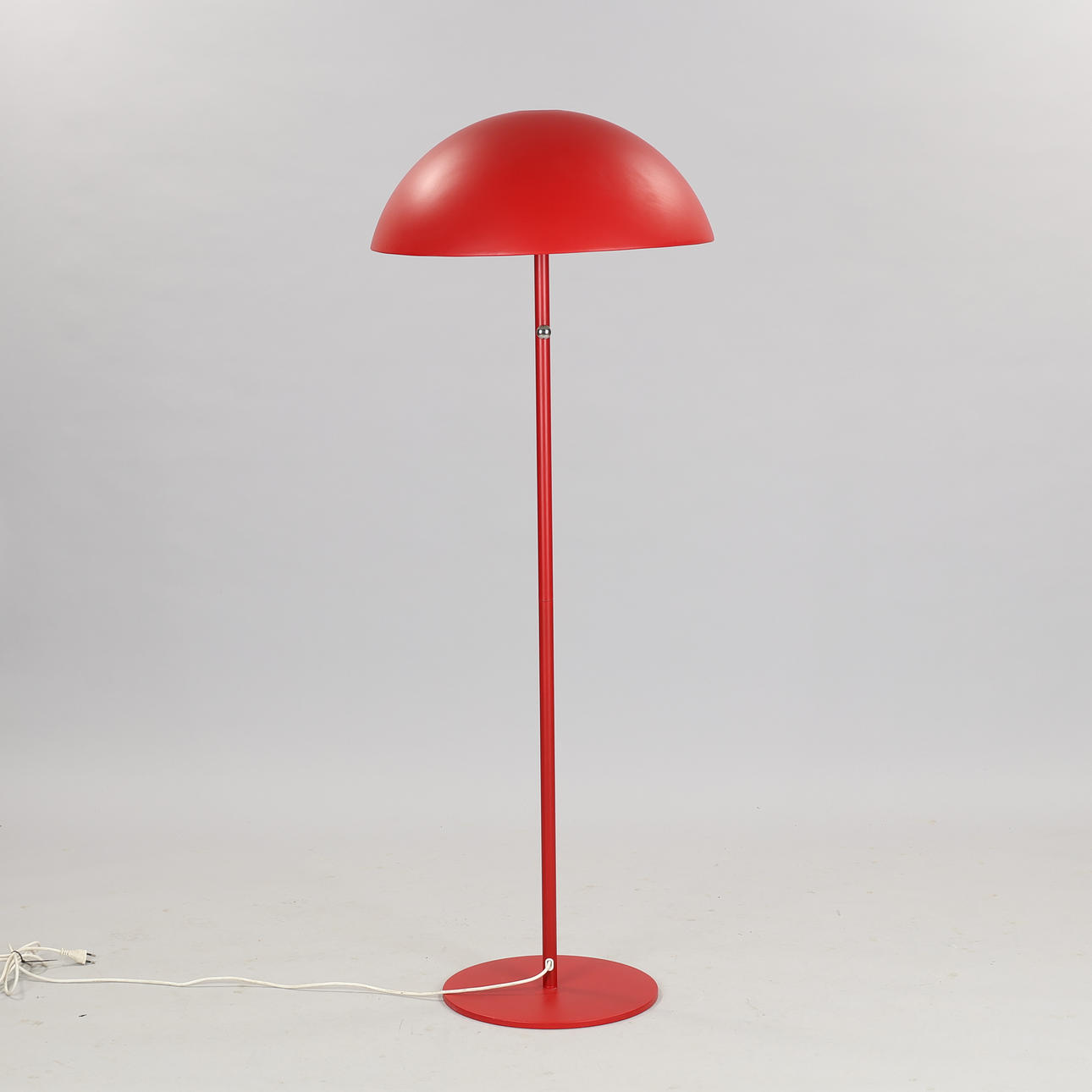 Vintage Ikea floor lamp 'Brasa 365' in red lacquered metal, 20