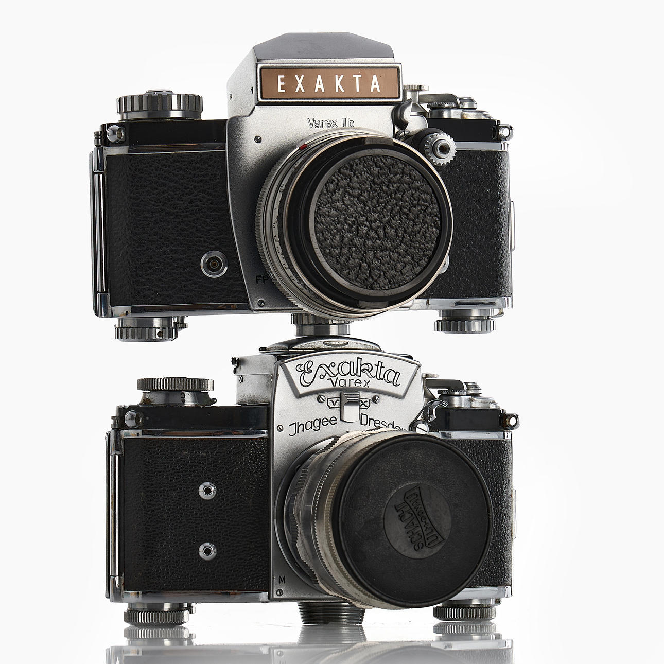 CAMERAS, 2 pcs, Exakta Varex resp. Varex IIb. Photo, Cameras
