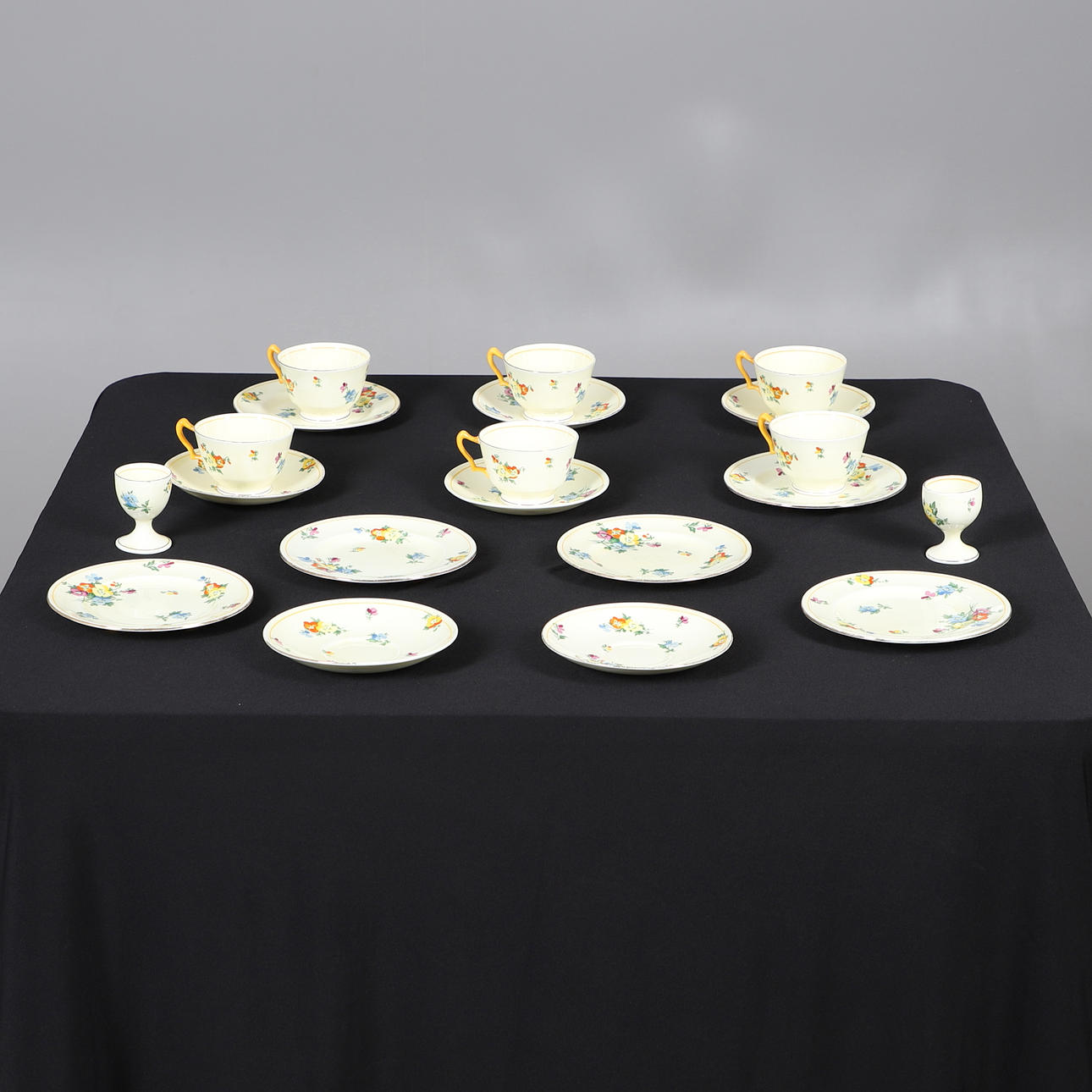A CROWN STAFFORDSHIRE PART BREAKFAST SET.