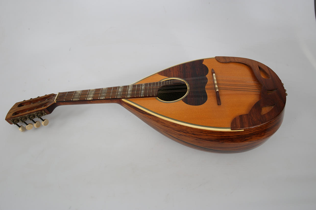 MANDOLIN, not marked, 1900s.