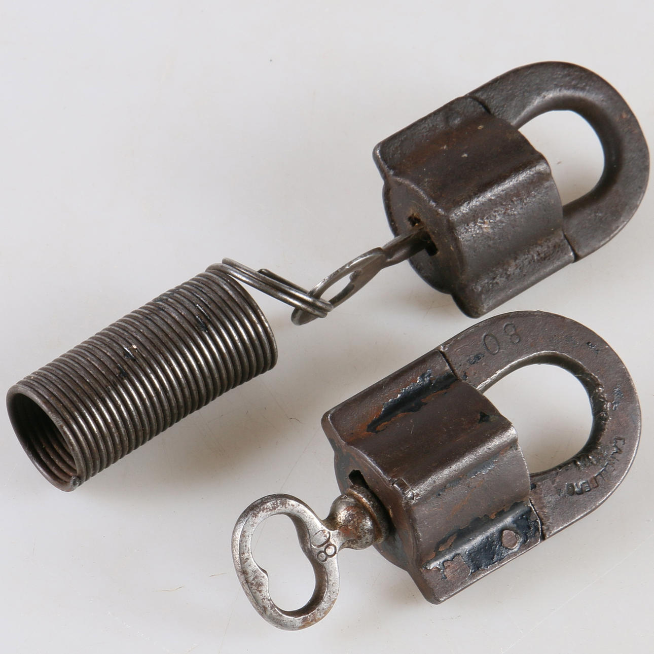 POLHEMSLÅS, 2 st. A Hellberg, 1800-tal.