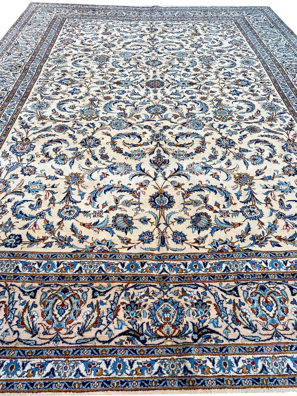 PERSISK KASHAN MATTA. Mattor & Textil - Mattor - Auctionet