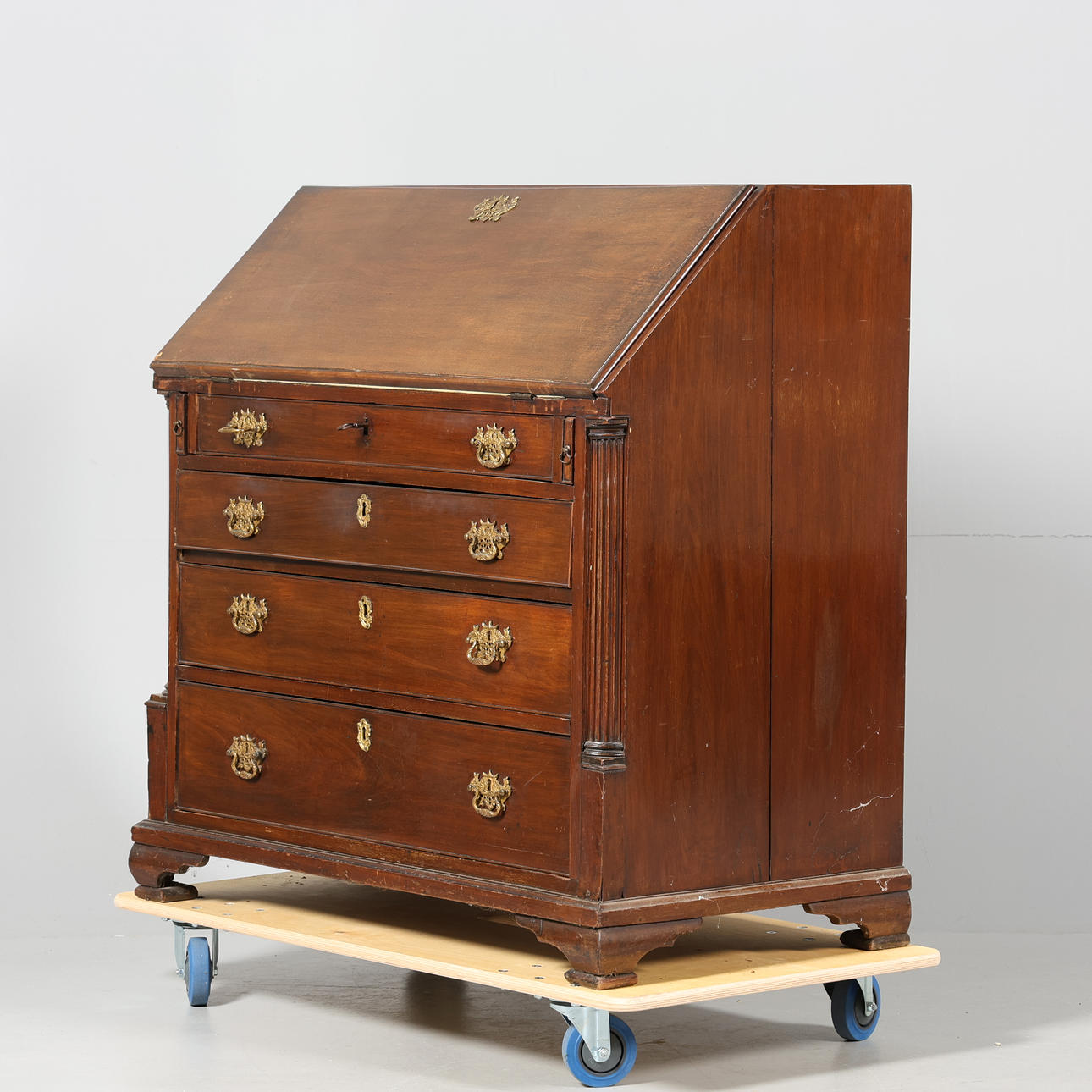 SNEDKLAFFSEKRETÄR, 1700-tal, Mahogny.