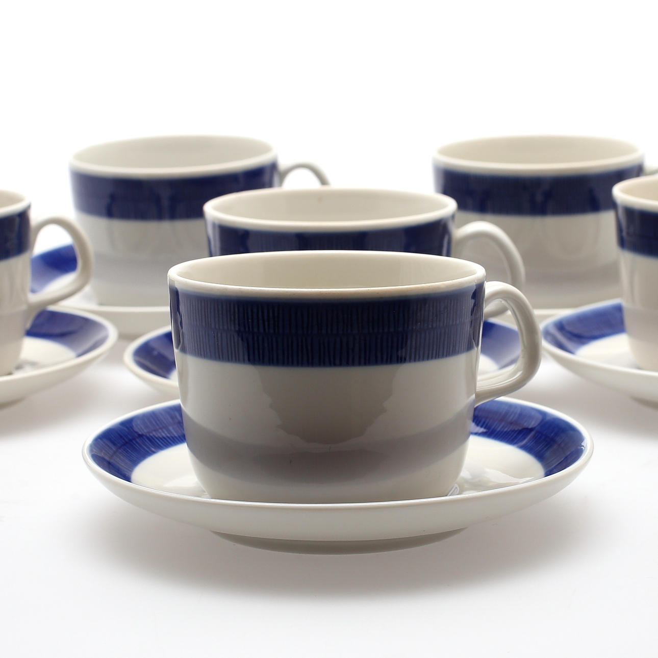 TESERVIS, 14 delar, porslin, "Koka Blå", Hertha Bengtsson, Rörstrand, i produktion 1956-88.