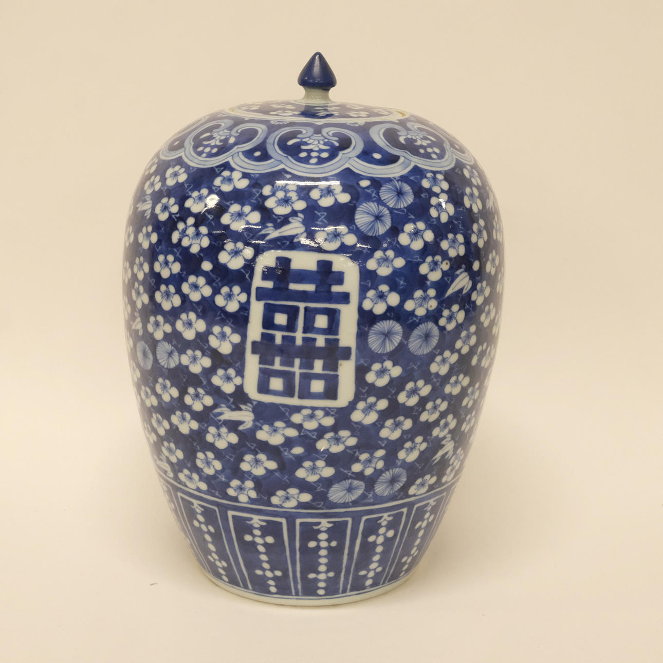 LOCKURNA CHINA, CIRCA 1900.