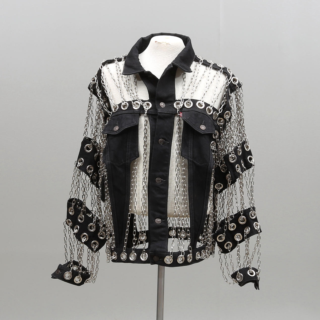 JEANSJACKA, Levis med omarbetning av Christer Lindarw samt autograf, 1990-tal.