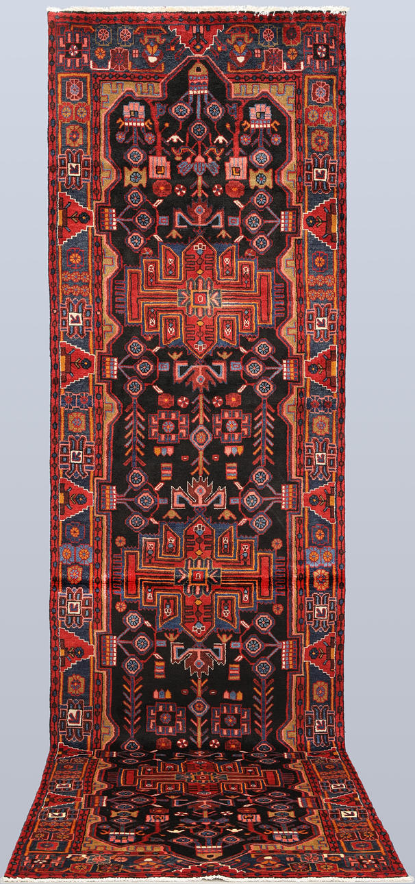ORIENT CARPET. Hamada gallery model, 440 x 118 cm.