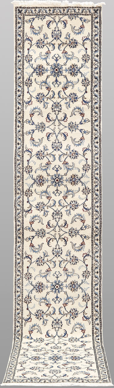 ORIENT CARPET. Nain gallery model, 383 x 76 cm.