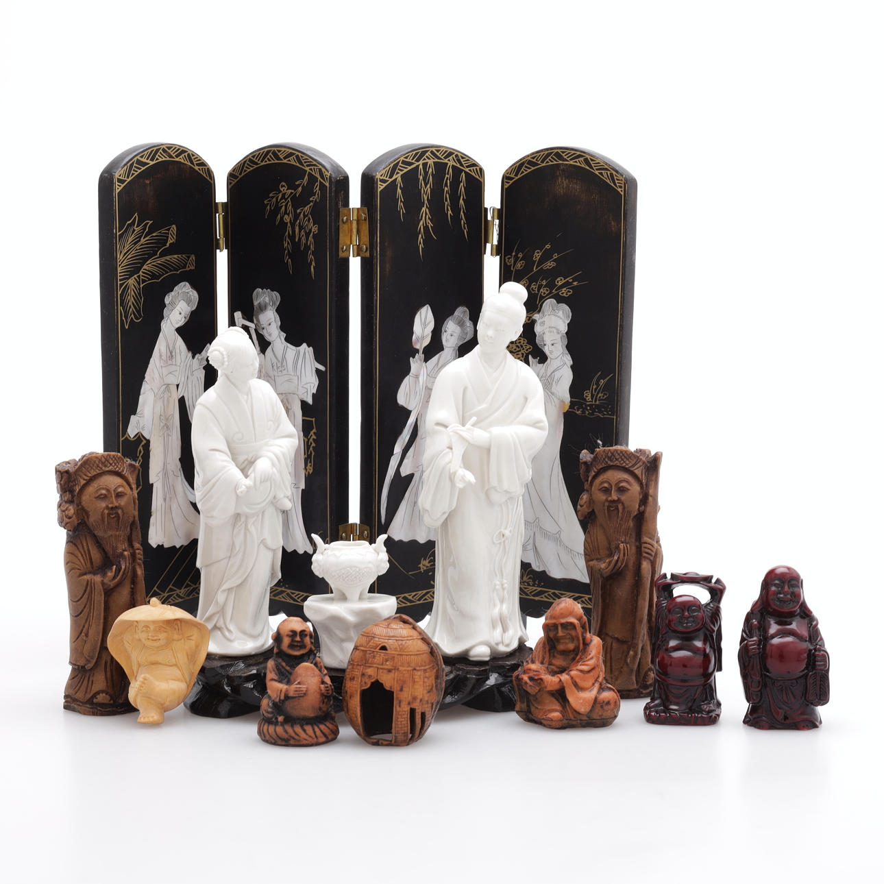 FIGURINES, SCREEN WALL etc., oriental, 20th century.