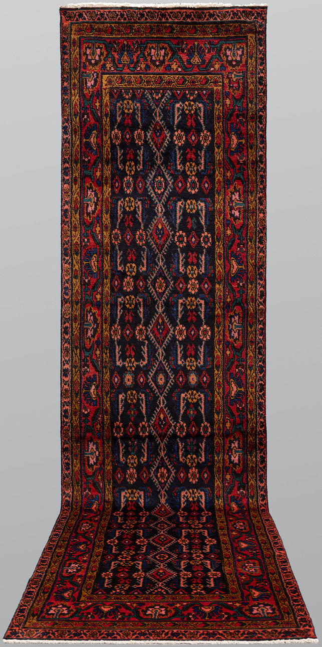 ORIENT CARPET. Hamada gallery model, 448 x 110 cm.