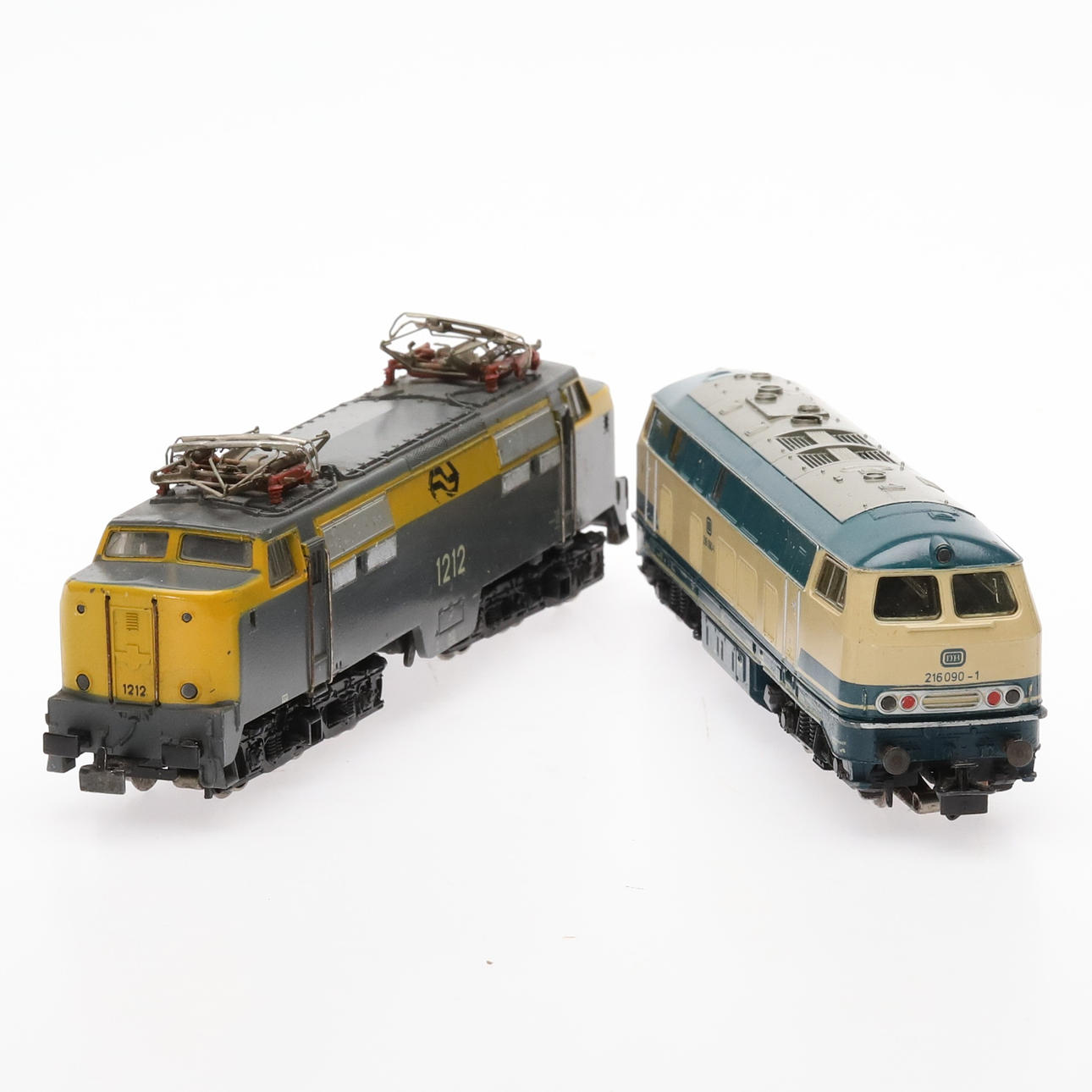 MÄRKLIN. LOK, 2 st. 216090-1 samt 3055 version 1212.