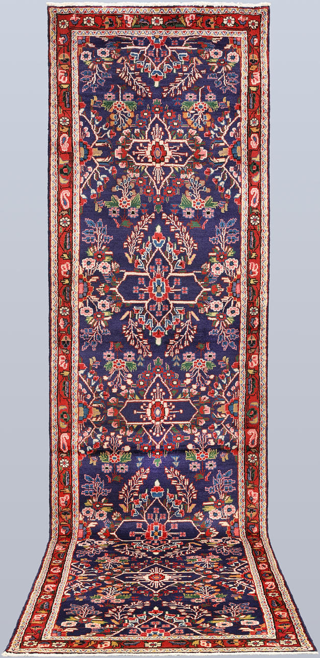 ORIENT CARPET. Hamada gallery model, 405 x 108 cm.