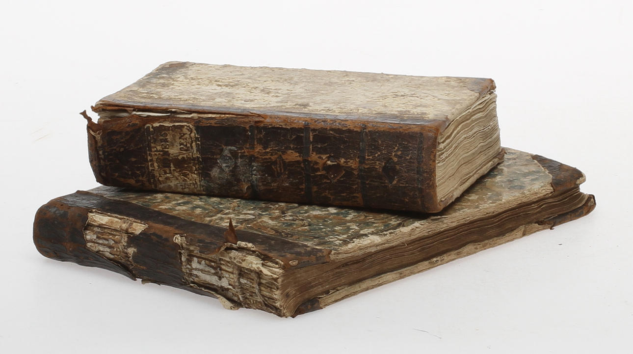 BÖCKER, 2 st, "Medea", Bengt Lidner samt Nothäfte med psalmer.