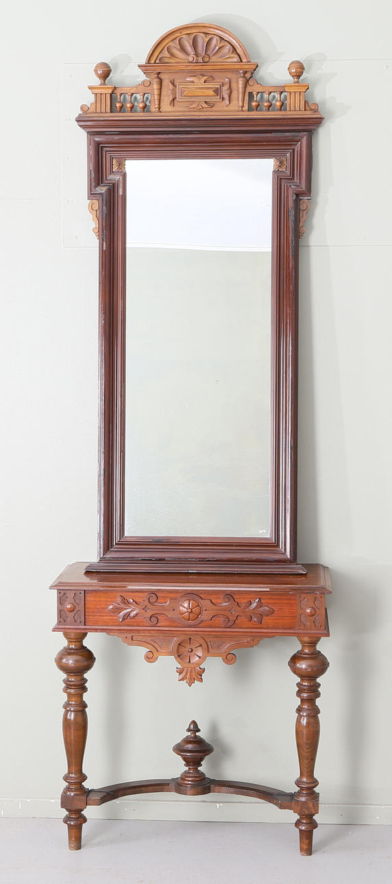 SPEGEL samt KONSOLBORD, nyrenässansstil, 18/1900-tal.