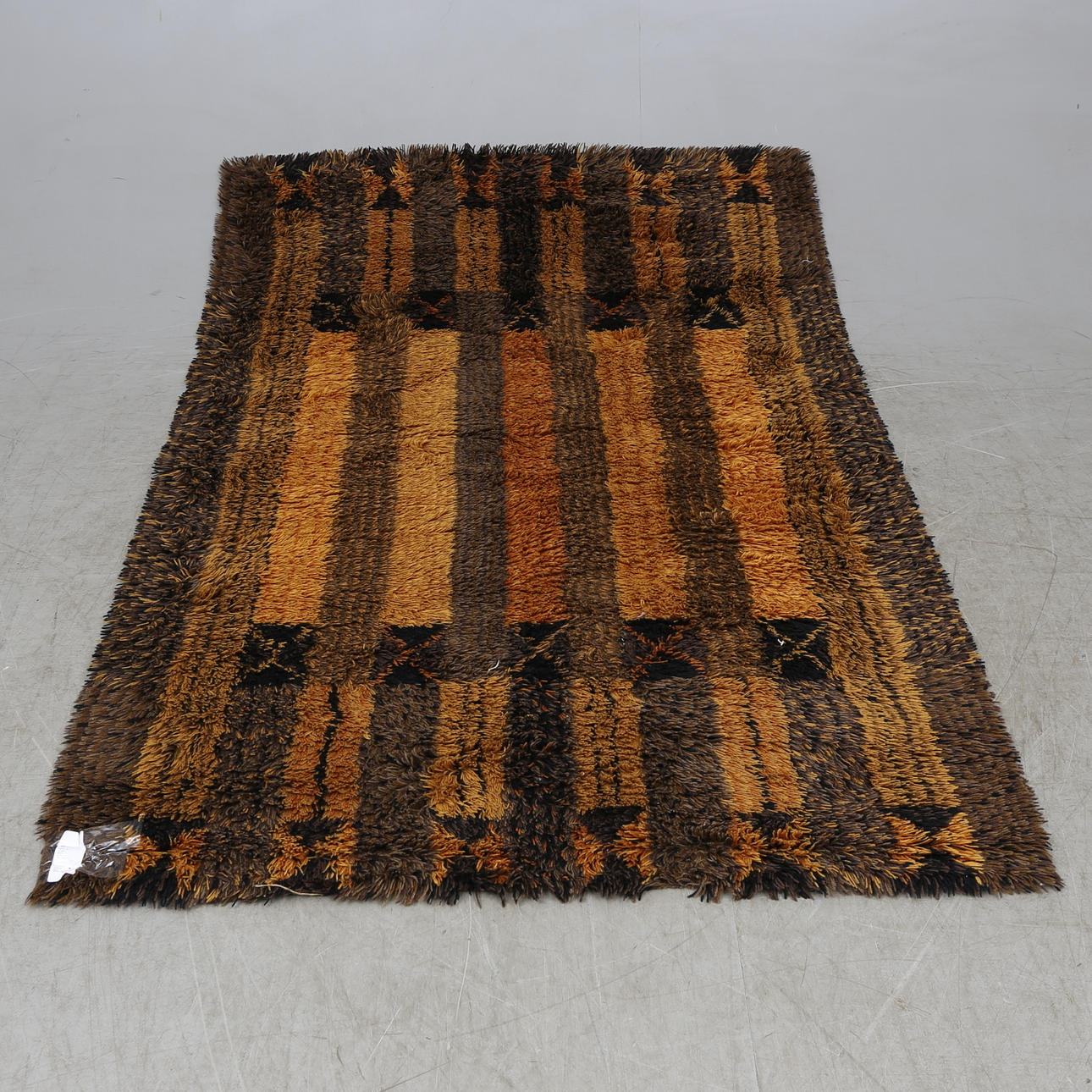 MATTA, rya, "Sturefors", Marianne Richter, ca 195x140 cm.