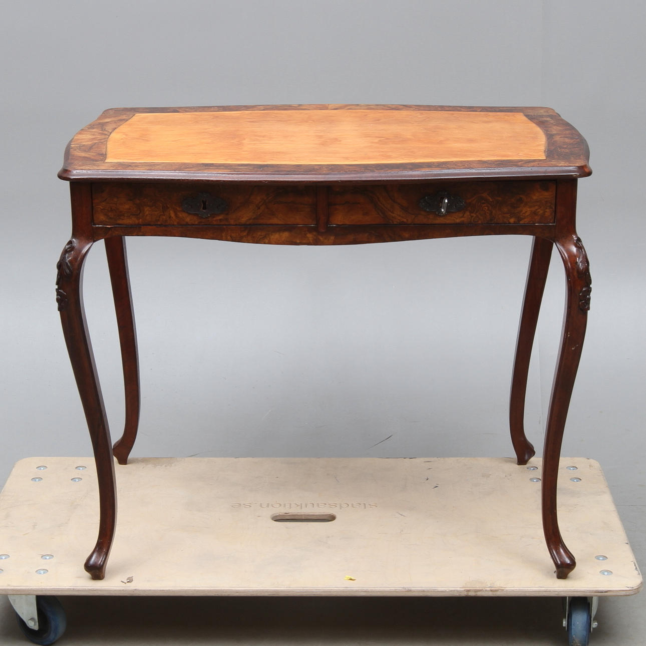 SKRIVBORD, nyrokoko, 1800-talets slut.