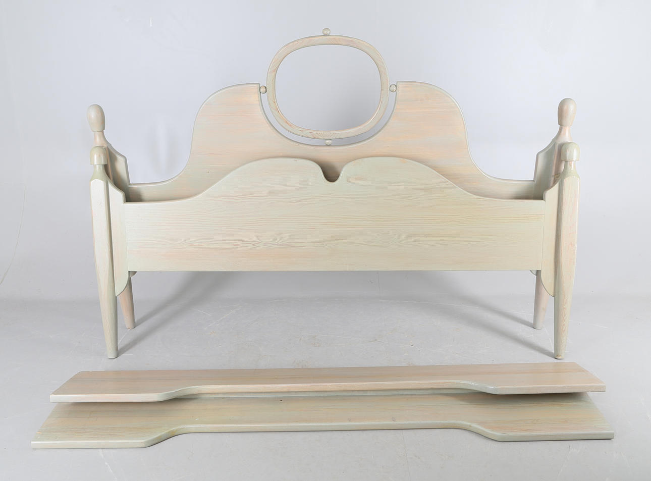 SÄNGSTOMME, trä, Erik Höglund, 1900-talets andra hälft.