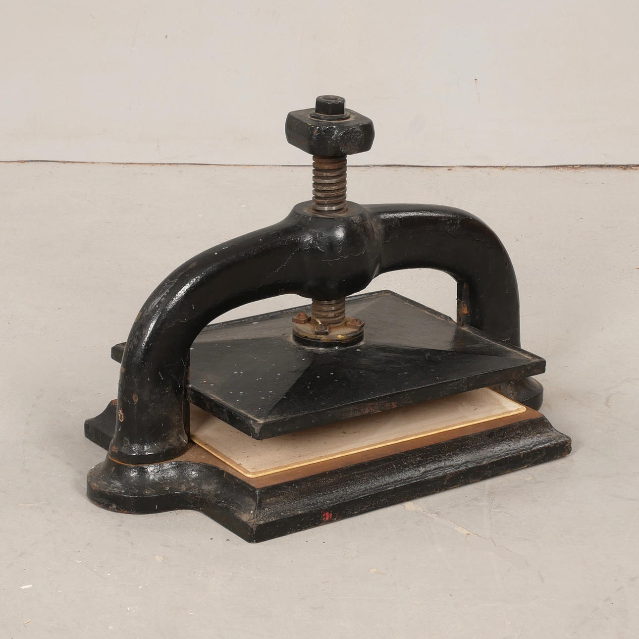 PRINTING PRESS, cast iron.