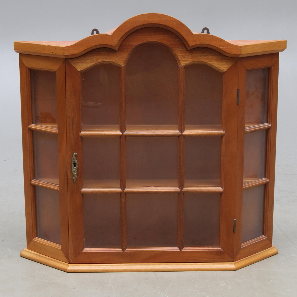 VÄGGVTIRIN, 1900-tal.