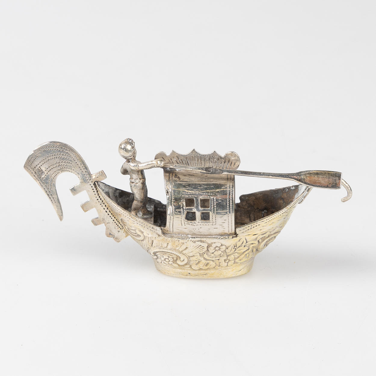 SALTKAR, i form av gondol, silver (800).