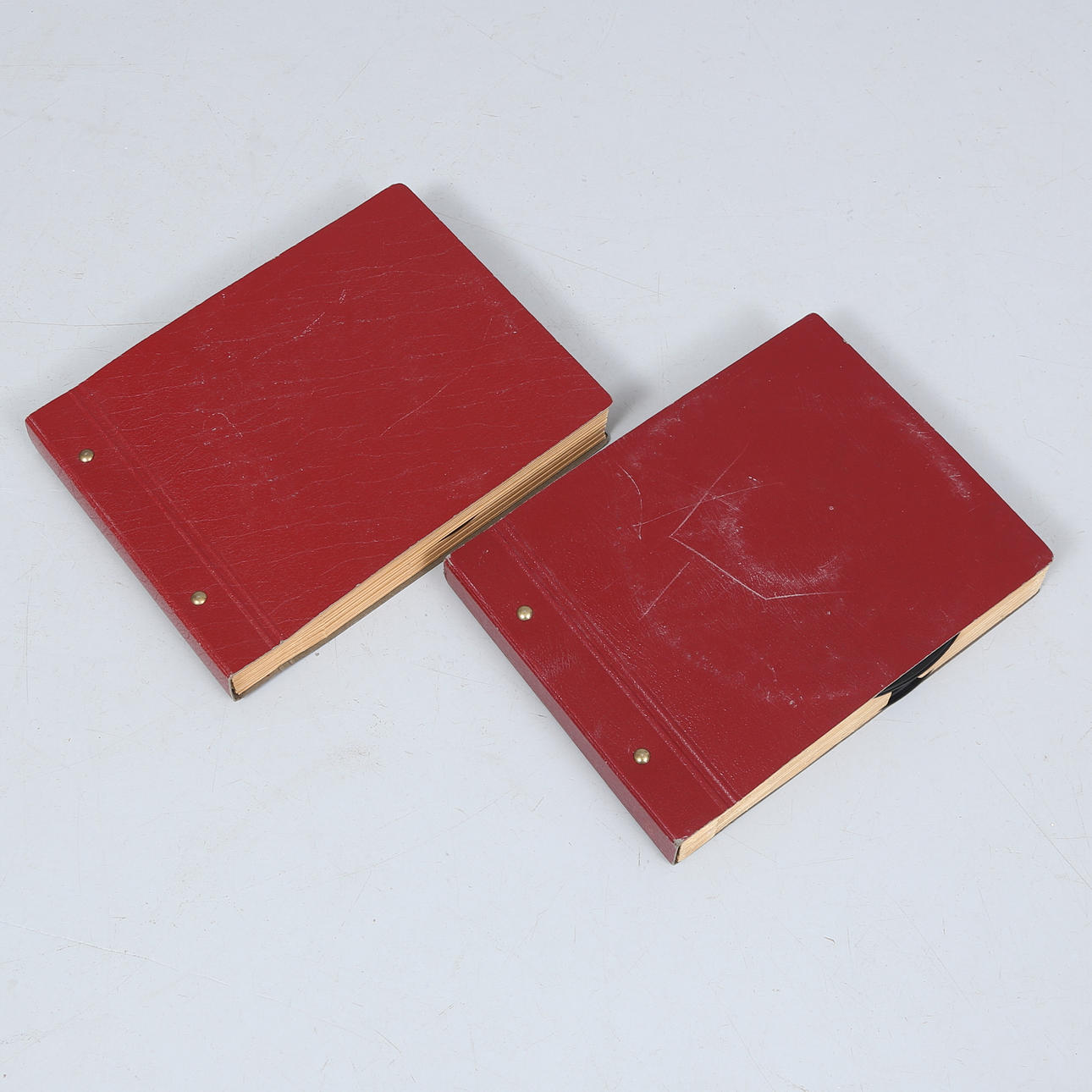 ALBUM, 2 st, stenkakor.