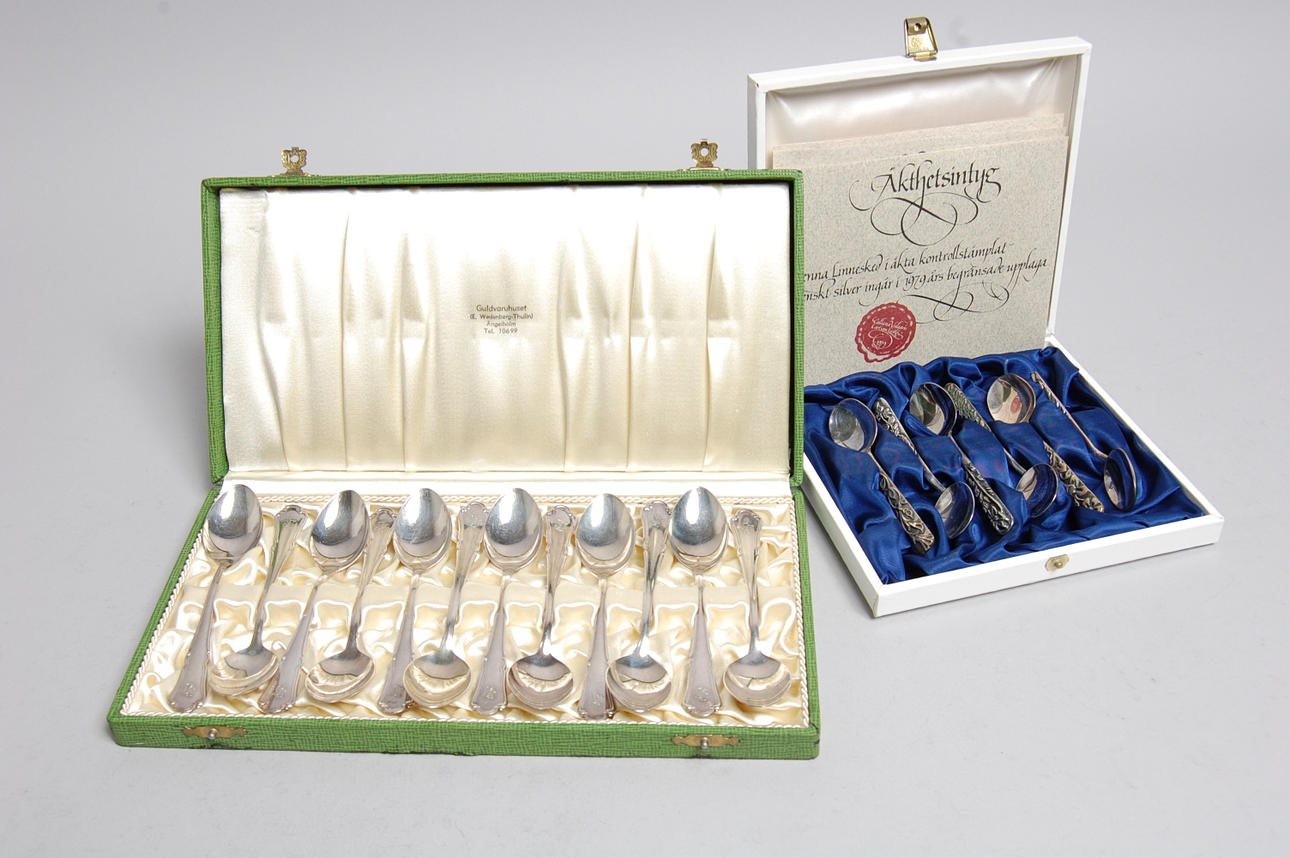 TESKEDAR, 18 delar, silver vikt, 288 g.