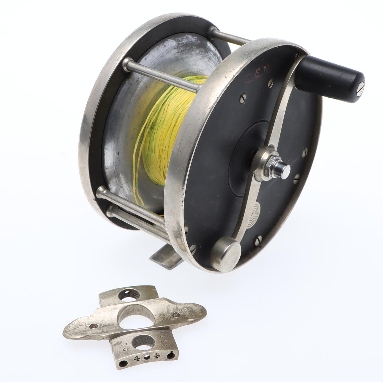 EDWARD VOM HOFE. Fishing reel, Restigouche model 423, Flyreel 6/0, 1920s.  Collectables - Fishing equipment - Auctionet