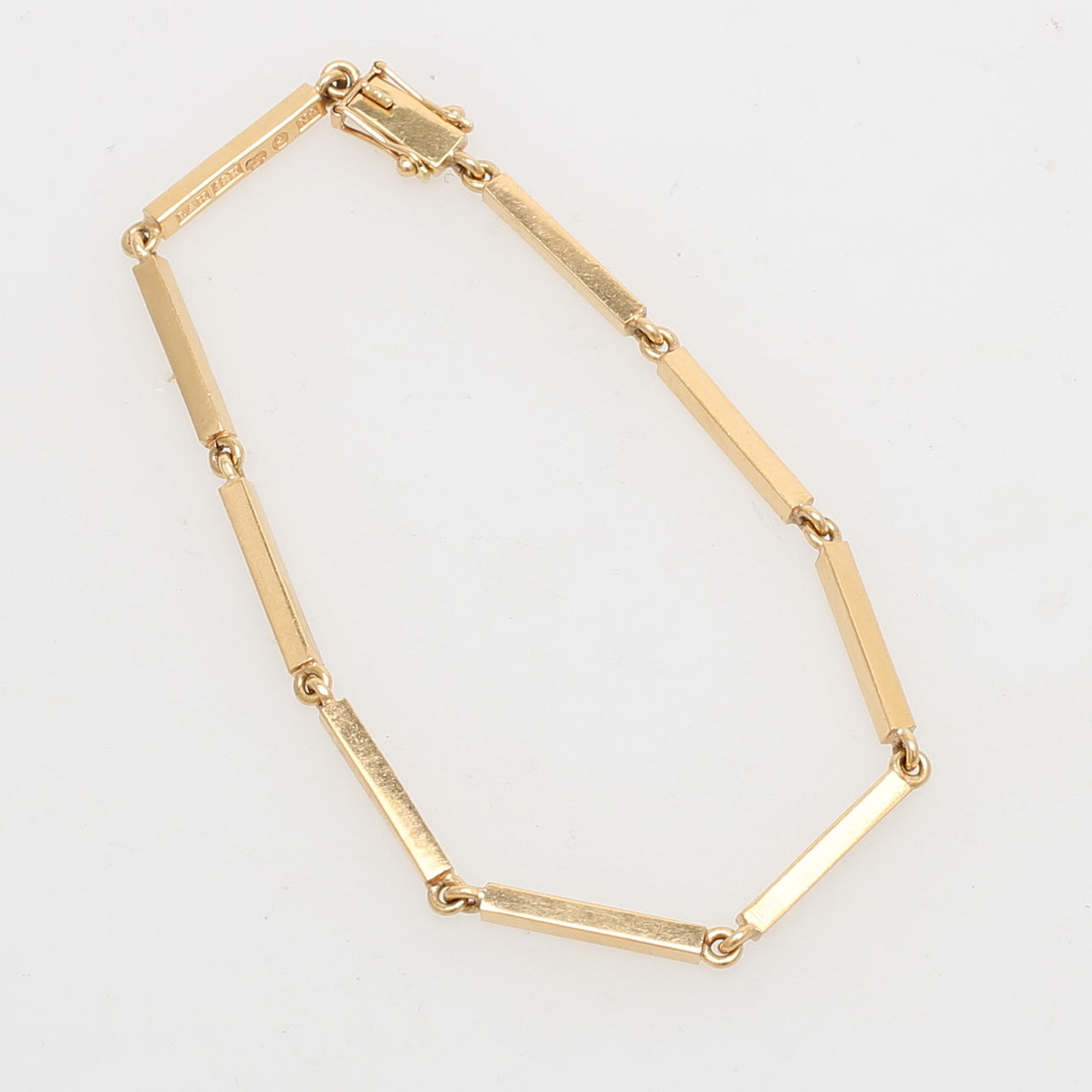 ARMBAND, guld 18k, vikt 14,02 gram.