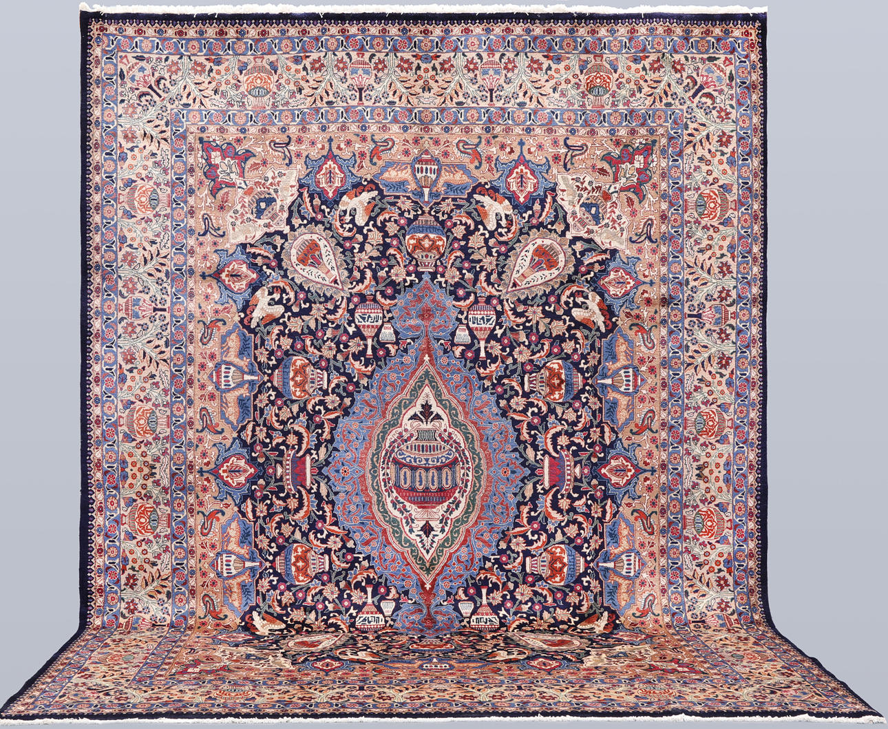CARPET. Figural Kashmar, 395 x 234 cm.