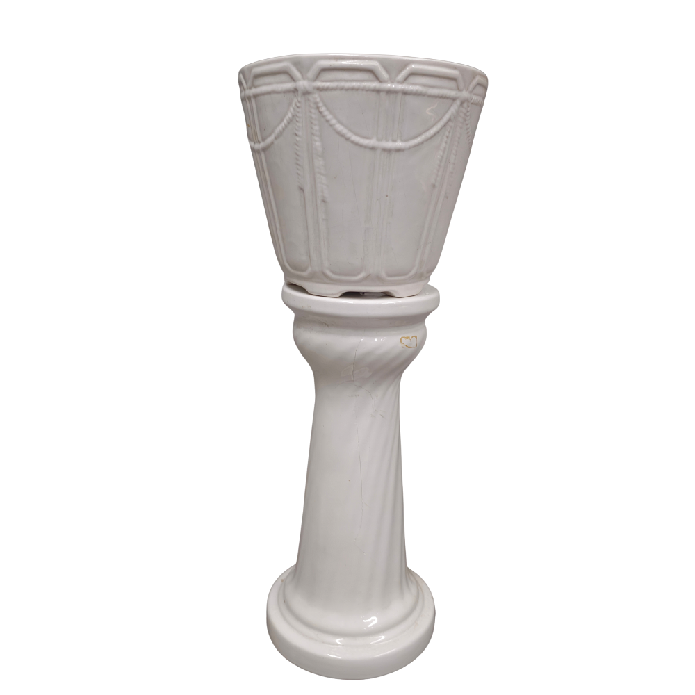 BASE WITH PLANTER IN PORCELAIN CERAMIC.