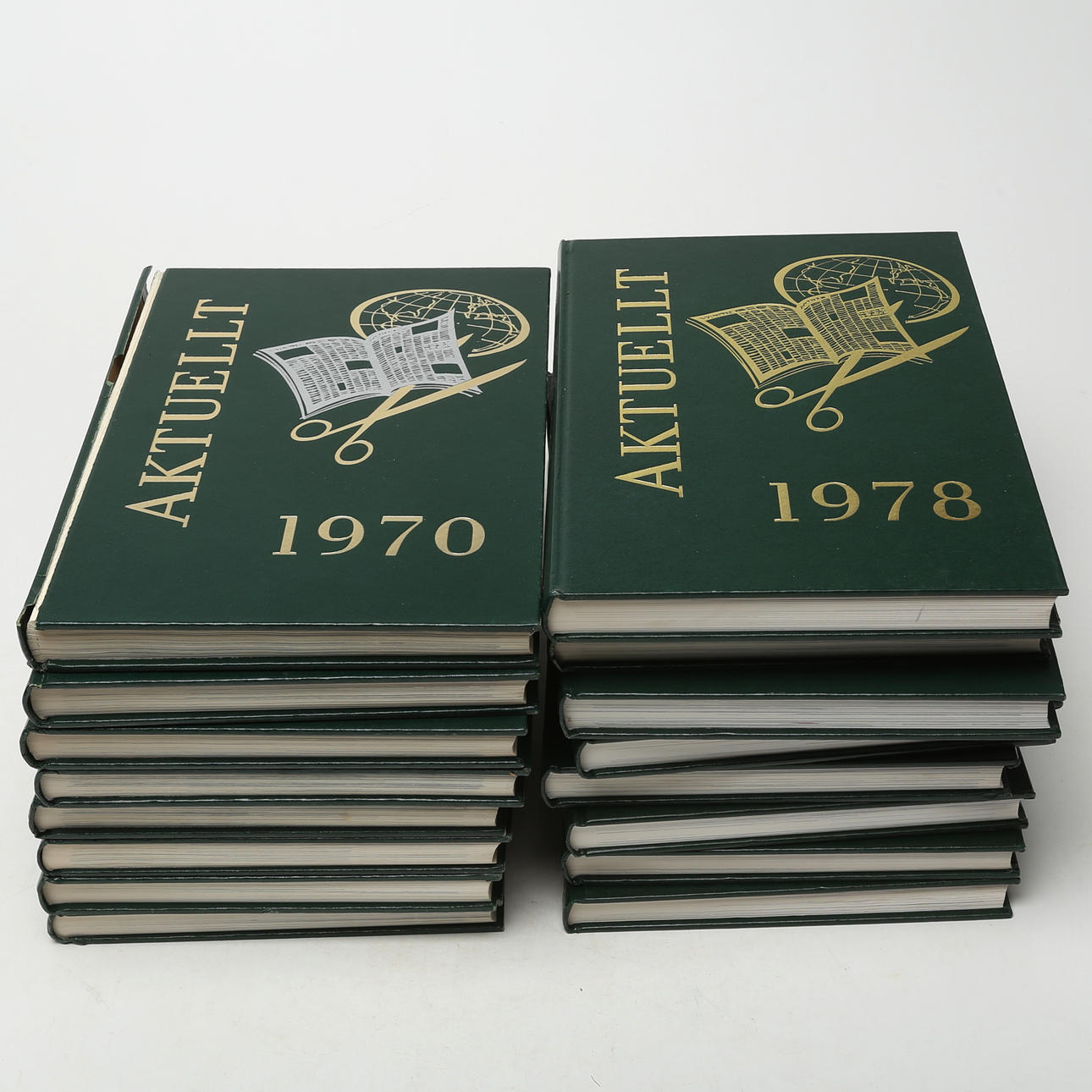 CURRENT BOOKS, 16 pcs.