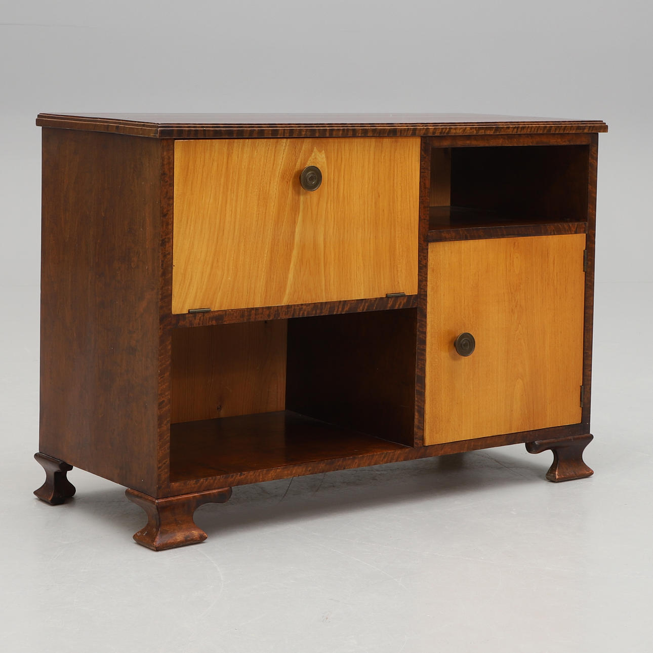An art deco cabinet/bookcase, 1930s/40s.