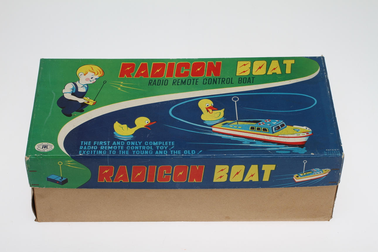 MODELLBÅT RADICON BOAT, Modern Toys, Japan, 1900-talets andra hälft. Originalkartong.