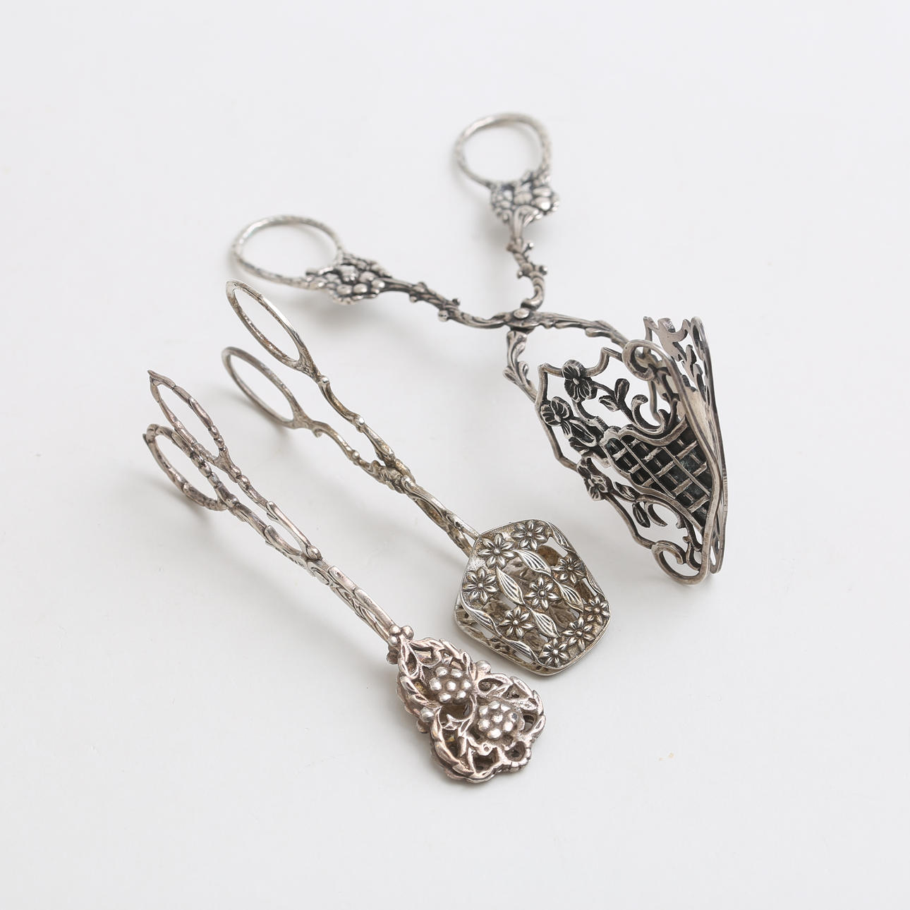 CAKE TONGS, 3 pcs, silver, 101 grams.