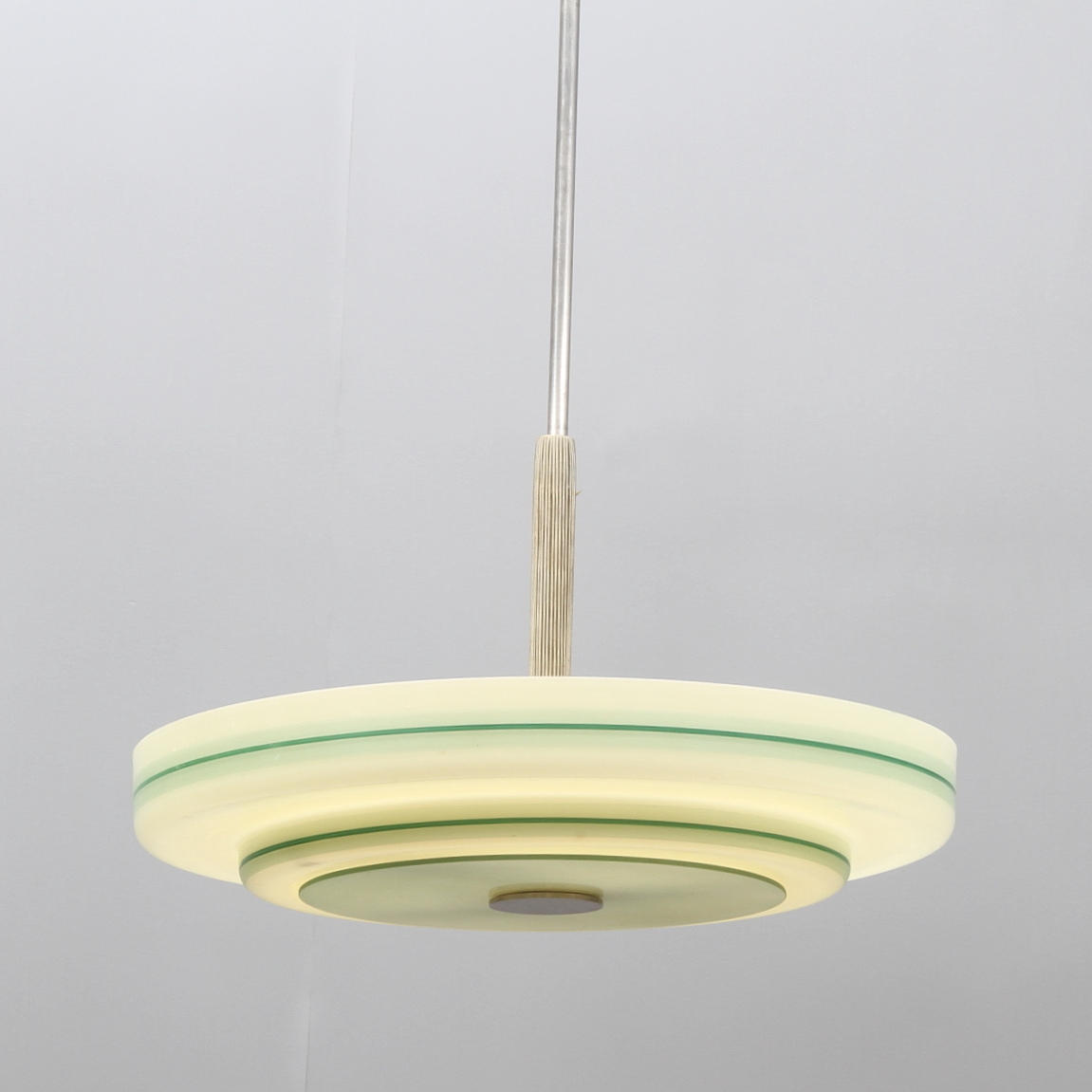 TAKPLAFOND, 1900-talets första hälft. Höjd ca 75 cm.