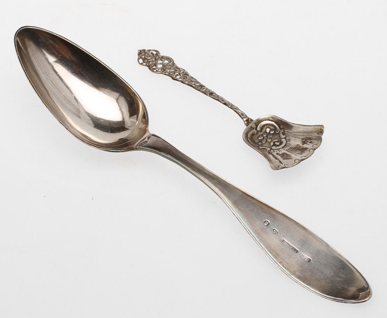 SKEDAR, 2 st, bl.a. ADOLF NYMAN, Linköping 1837, vikt ca 89,5 gram.