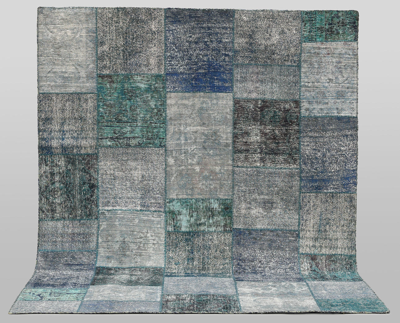 ORIENT CARPET. Vintage patchwork, 250 x 206 cm.