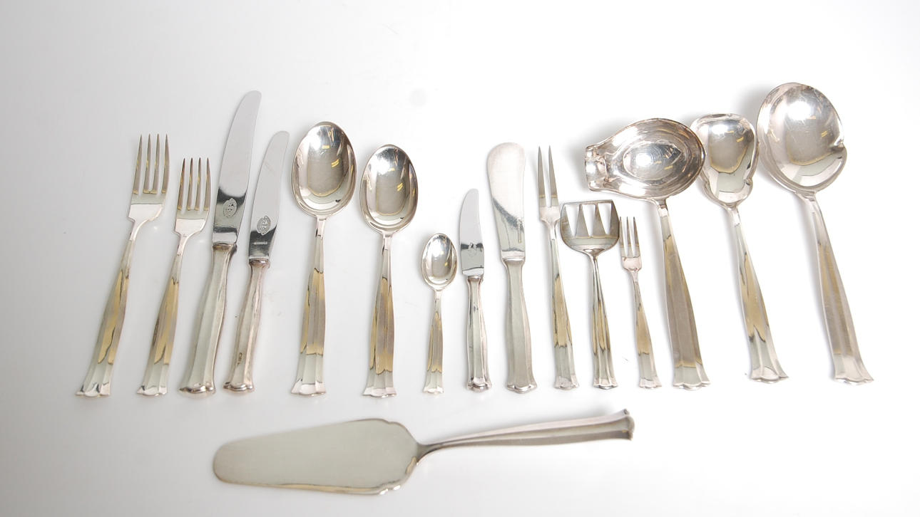 MATBESTICK, 105 delar " Birgitta " nysilver.