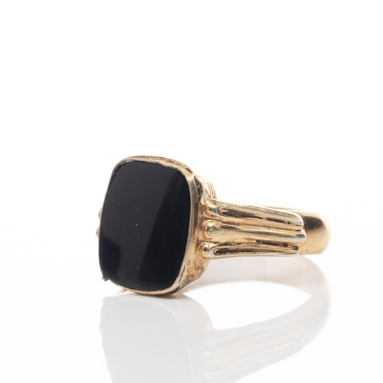 RING, Gold plated sterling silver, Onyx, Alton.