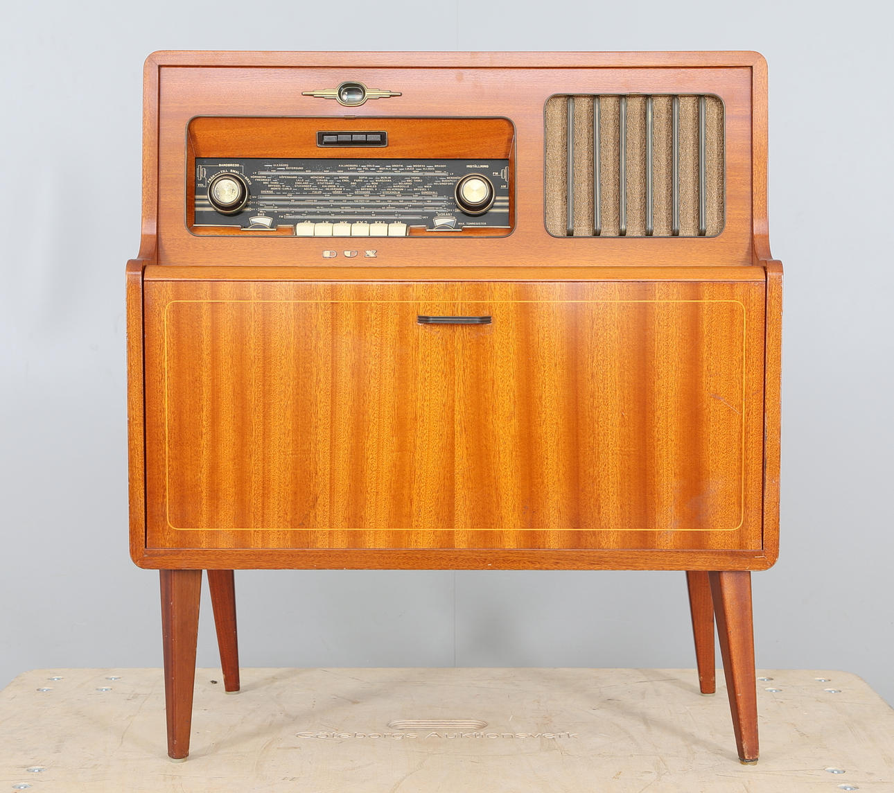 STEREOMÖBEL, DUX, 1900-talets mitt.