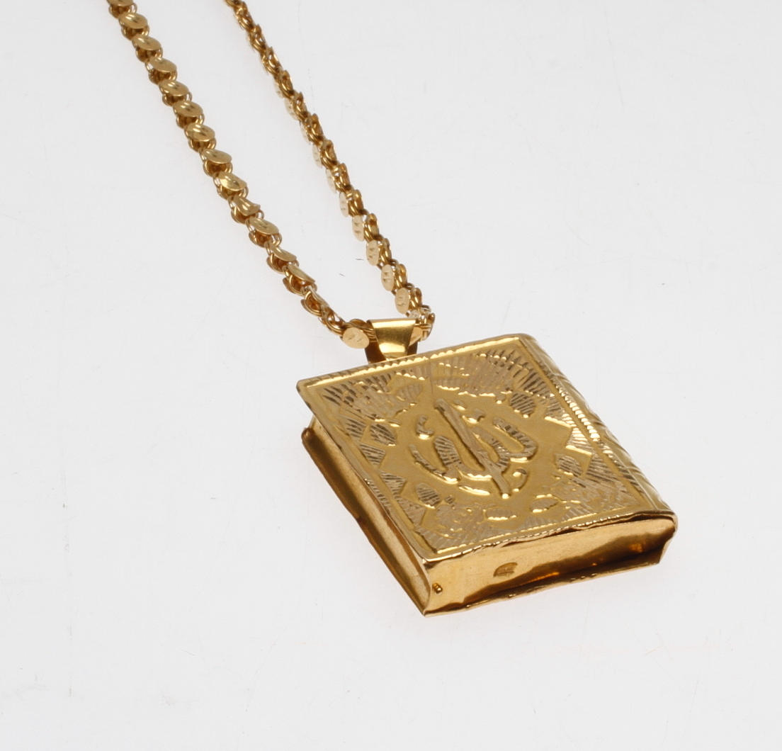 HALSKEDJA SAMT HÄNGE, 21k guld, vikt ca 20,3 gr.