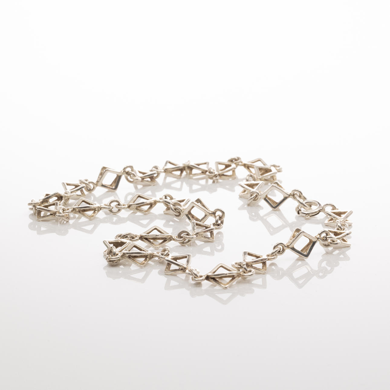 NECKLACE, sterling silver.