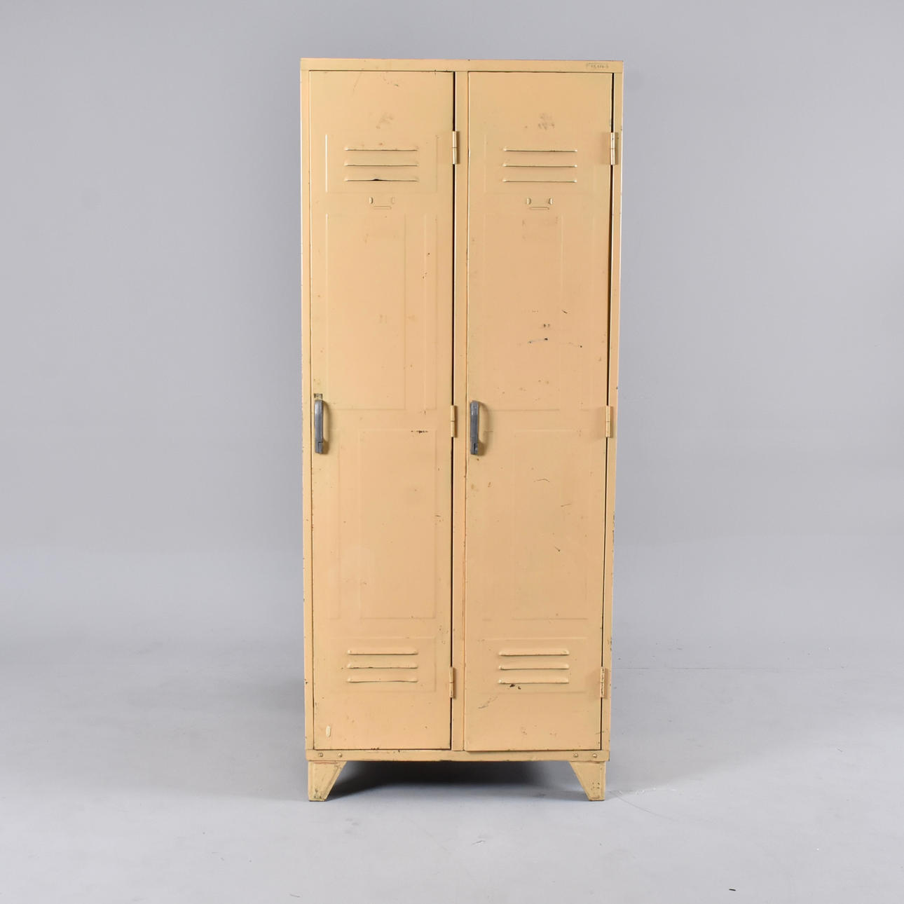 INDUSTRISKÅP, plåt. 1900-tal.